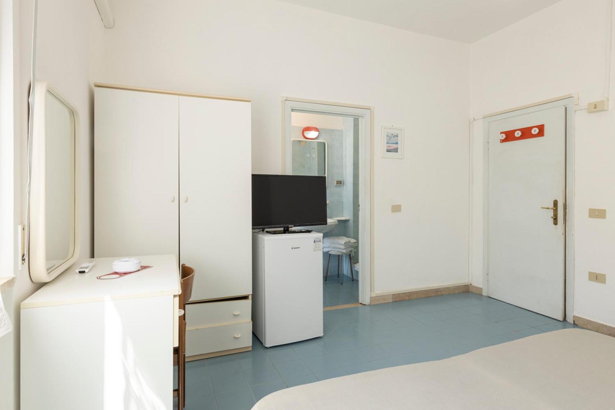 Hotel Quisisana Вада Екстериор снимка